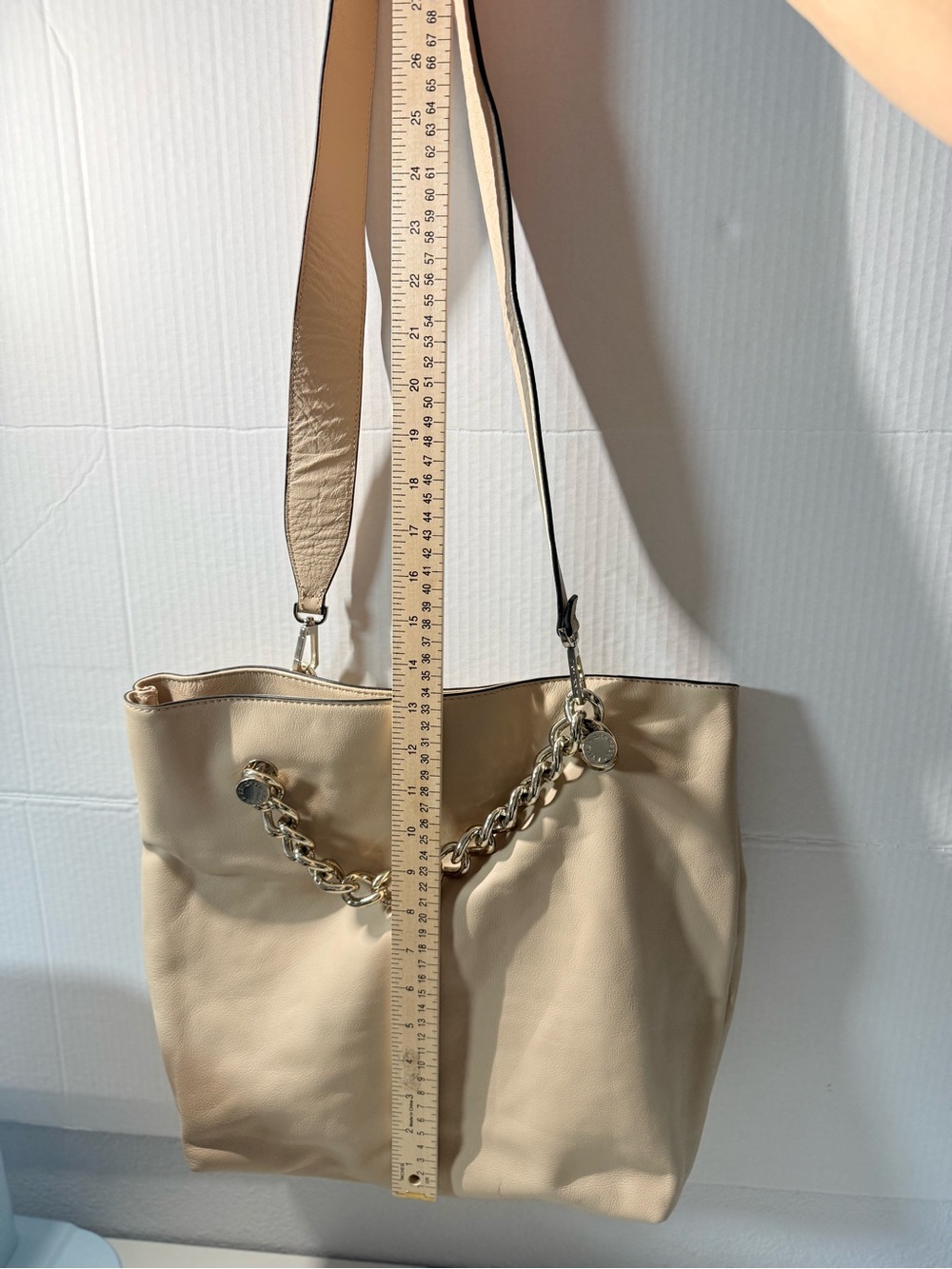 Beige Women’s Tote Bag with Chain Accent